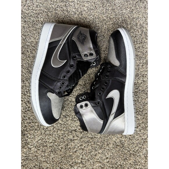 Nike Air Jordan 1 Retro OG High Satin Shadow Size 6.5 Women's - Picture 4 of 13